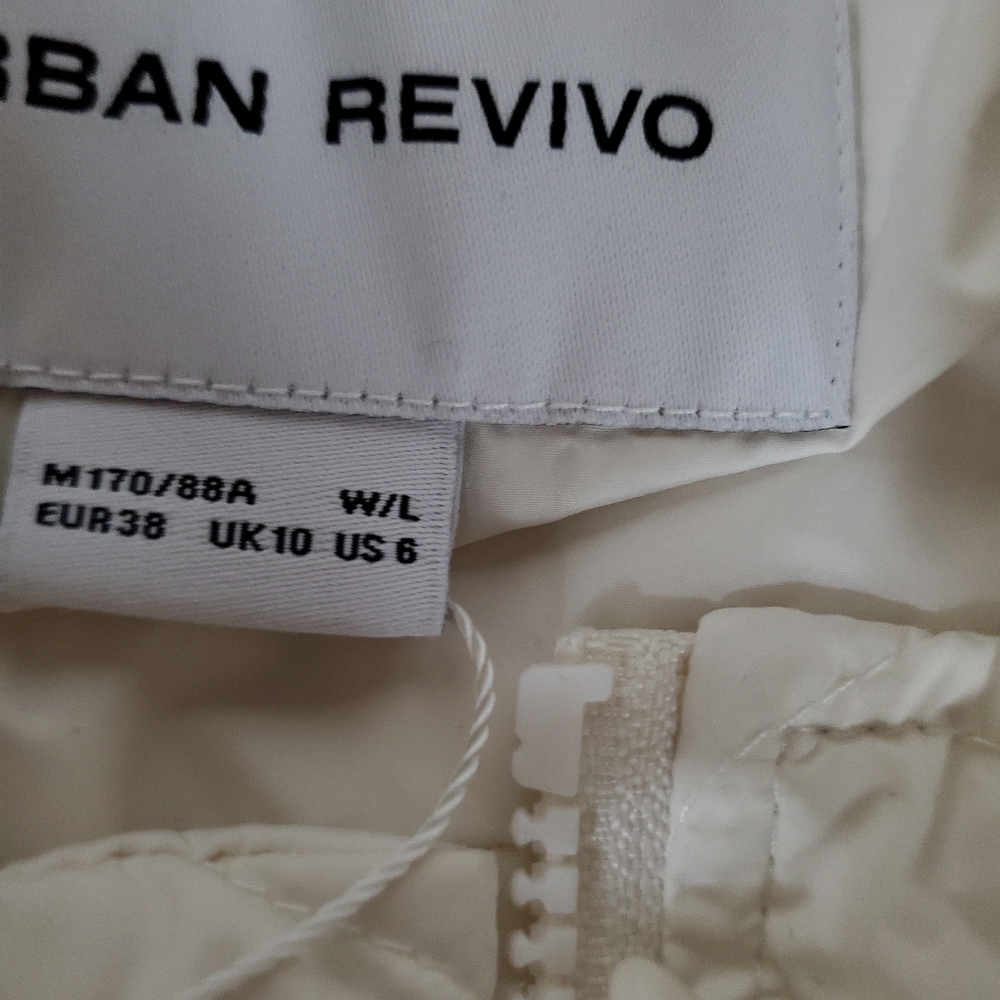 Jacket - Picture 8 of 16